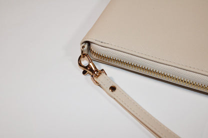 Family travel organiser