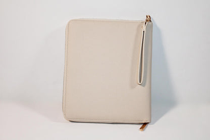 Family travel organiser