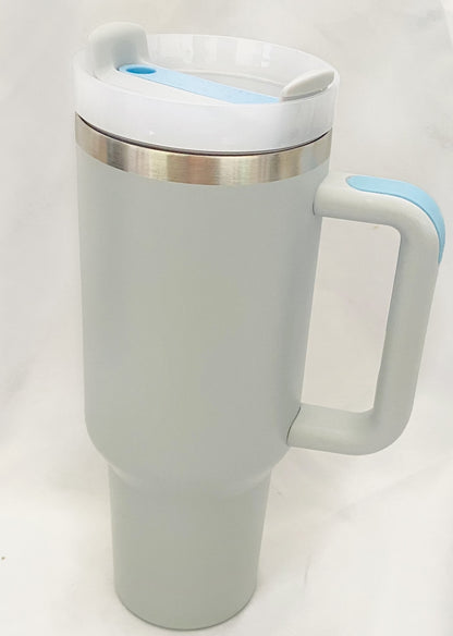 Light grey 40 oz tumbler. Stainless steel. The tumbler comes with lid and plastic straw. Comes in multiply colours