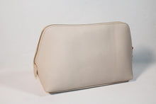 Load image into Gallery viewer, Oyster makeup bag
