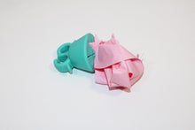 Load image into Gallery viewer, Silicone vinyl weeding scrap collector
