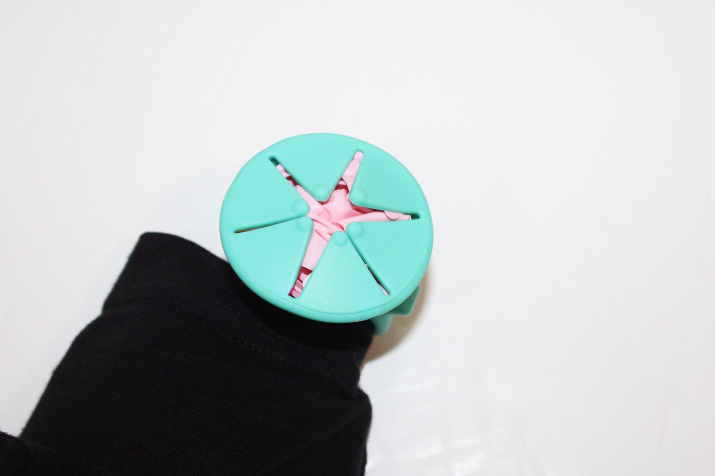 Silicone vinyl weeding scrap collector