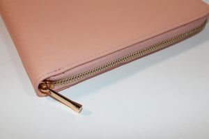 Family travel organiser